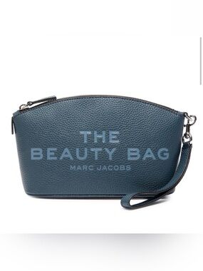 NWT! ❤️Marc Jacobs❤️ The Beauty Bag